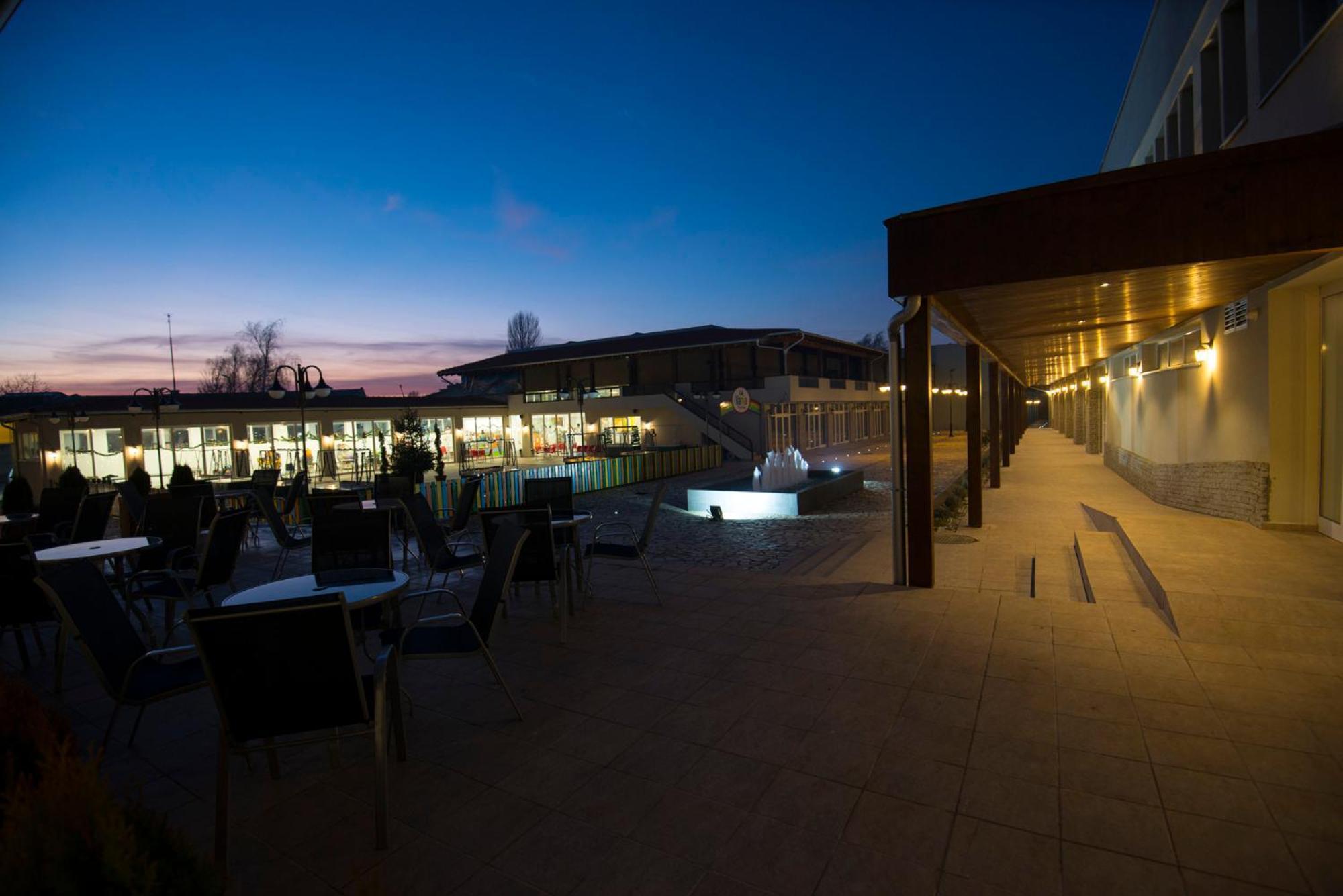אוהריד Hotel Village מראה חיצוני תמונה