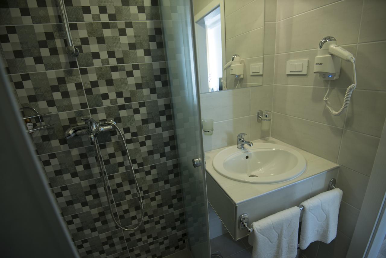 אוהריד Hotel Village מראה חיצוני תמונה